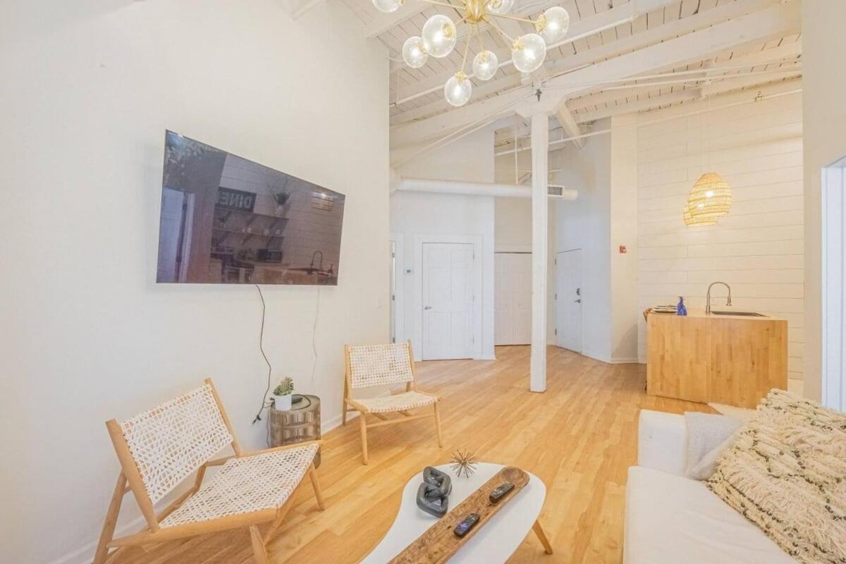 Darlin' Downtown Dawghouse Apartment Athens Exterior photo